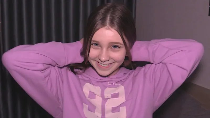 Em mới 18 mà anh tây khoai to giã không thương tiếc